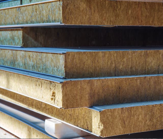 Instalación de panel sándwich en Santiago